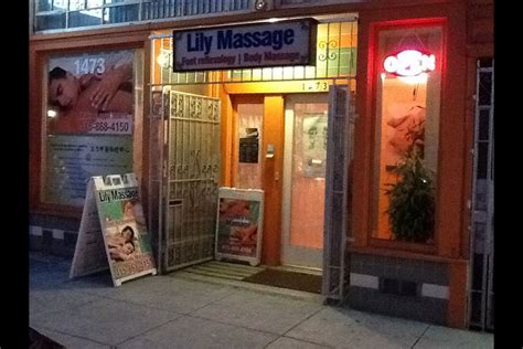 Erotic massage Sexual massage Surabaya